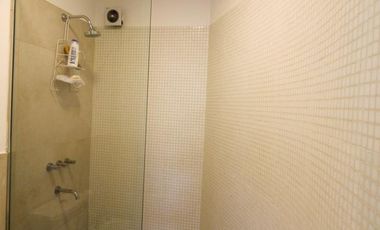 SOHO, Dpto. 1 Dormitorio EQUIPADO en Bº General Paz con balcón !