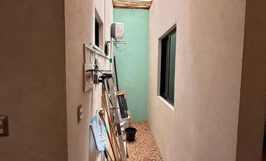 CASA EN VENTA MERIDA, PLAYA SANTA CLARA, A 30 MTS DEL MAR, ENTREGA INMEDIATA.