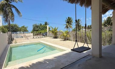 CASA EN VENTA MERIDA, PLAYA SANTA CLARA, A 30 MTS DEL MAR, ENTREGA INMEDIATA.