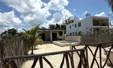 CASA EN VENTA MERIDA, PLAYA SANTA CLARA, A 30 MTS DEL MAR, ENTREGA INMEDIATA.