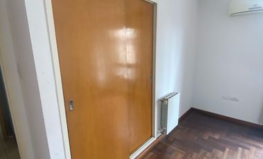 ALQUILER Departamento 2 Dormitorios con balcón en General Paz