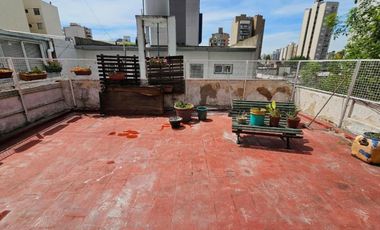 PH en venta - 3 Dormitorios 2 Baños - Lanús