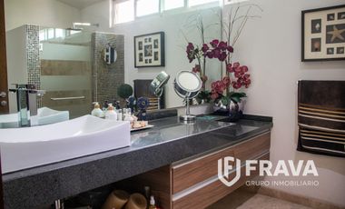 CASA EN VENTA EN VALLE REAL