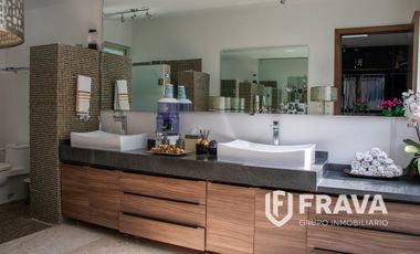 CASA EN VENTA EN VALLE REAL