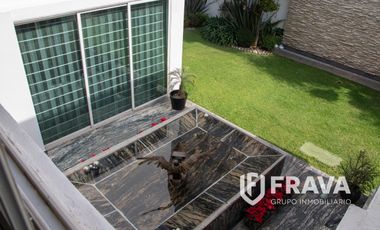 CASA EN VENTA EN VALLE REAL