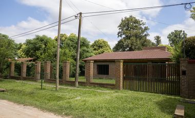 Casa en construcción en la Laguna de Lobos