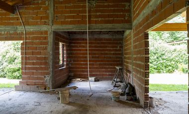 Casa en construcción en la Laguna de Lobos