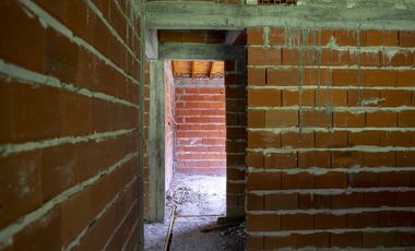 Casa en construcción en la Laguna de Lobos