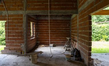 Casa en construcción en la Laguna de Lobos