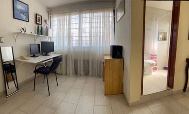 🏡 Casa con doble altura y diseño arquitectónico en esquina – Fracc San Carlos