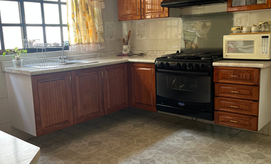 🏡 Casa con doble altura y diseño arquitectónico en esquina – Fracc San Carlos