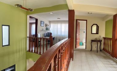 🏡 Casa con doble altura y diseño arquitectónico en esquina – Fracc San Carlos