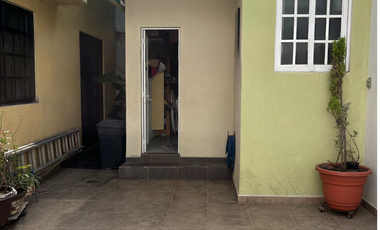 🏡 Casa con doble altura y diseño arquitectónico en esquina – Fracc San Carlos