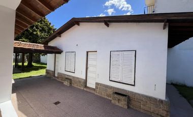 Propiedad multifamiliar en venta - 7 Dormitorios 8 Baños - Miramar