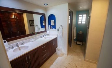 RESIDENCIA EXCLUSIVA FRENTE AL MAR, 2 HABITACIONES 2 BAÑOS