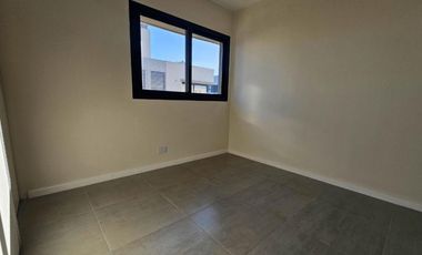 Venta PH 2 dormitorios con balcón terraza Complejo Residencial Esmeralda