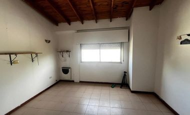 PH en alquiler - 1 Dormitorio 1 Baño - Gorina