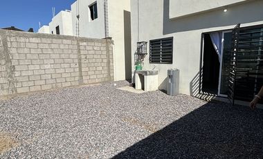Casa Semiamueblada en renta en Altamira Residencial