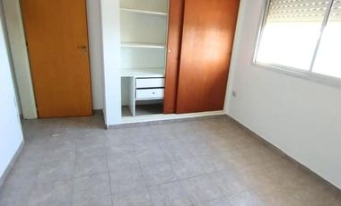 ALQUILO Dúplex 2 DORMOTORIOS Zona Oeste.