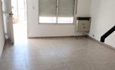 ALQUILO Dúplex 2 DORMOTORIOS Zona Oeste.