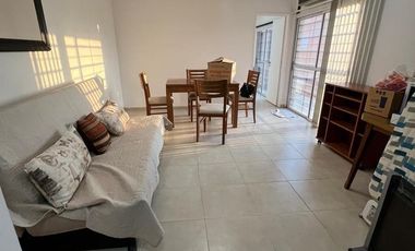 Alquiler de Departamento dos ambientes con balcon amoblado en complejo cerrado