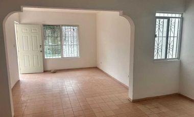 CASA EN VENTA EN MERIDA F-214, 2 REC. EN VISTA ALEGRE NORTE $3,150,000