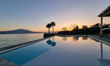 VIVA EL LUJO  A LA ORILLA DEL LAGO DE CHAPALA DE CHAPALA DEPARTAMENTO  EN VENTA