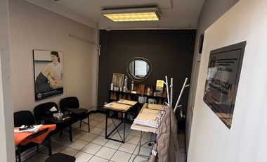 Local comercial con excelente ubicación cerca de la Alameda