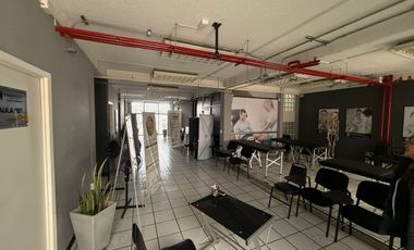 Local comercial con excelente ubicación cerca de la Alameda