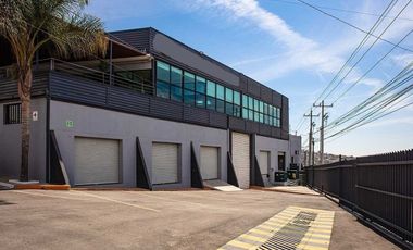 BODEGA COMERCIAL con 37.5 kvas y a 5 min del PIQ con frente a Ctra SLP-QRO