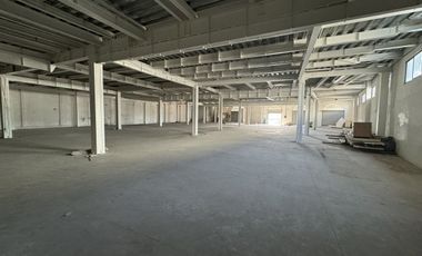 BODEGA COMERCIAL con 37.5 kvas y a 5 min del PIQ con frente a Ctra SLP-QRO