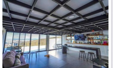 Espectacular Residencia dentro de Privada