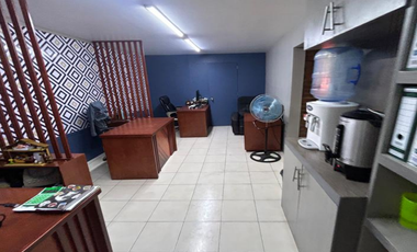 Bodega Industrial con Oficinas en Venta Iztapalapa