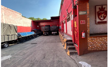 Bodega Industrial con Oficinas en Venta Iztapalapa