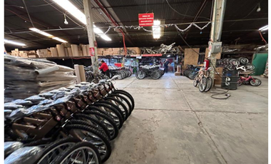 Bodega Industrial con Oficinas en Venta Iztapalapa