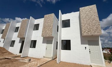 VENTA DE CASA NUEVA Y LISTA PARA ENTREGA EN TIXCACAL OPICHÉN, MÉRIDA