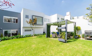 Venta de Casa en Bosque Esmeralda, Atizapán