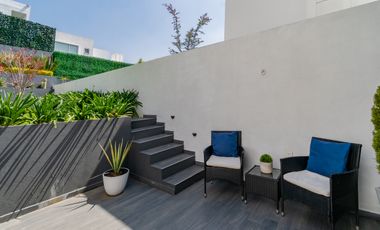 Venta de Casa en Bosque Esmeralda, Atizapán