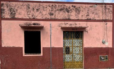 Casa para remodelar en el Centro de Mérida en venta - HI2510399