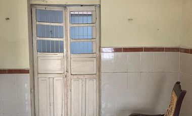 Casa para remodelar en el Centro de Mérida en venta - HI2510399