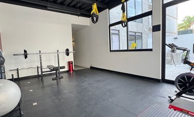 ESTUDIO AMUEBLADO EN RENTA EN COMPLEJO PARA ESTUDIANTES