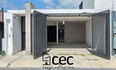 CASA EN VENTA DE 1 PLANTA, 2 RECÁMARAS, 2 BAÑOS COMPLETOS, COCHERA CON PORTÓN
