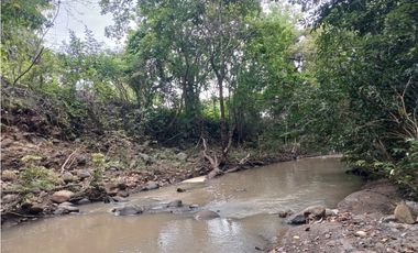 SAN JOSE / SAN CARLOS / 30000 M / COLINDA CON RIO / NEGOCIABLE AG