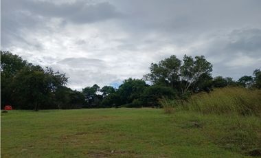 SAN JOSE / SAN CARLOS / 30000 M / COLINDA CON RIO / NEGOCIABLE AG