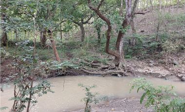 SAN JOSE / SAN CARLOS / 30000 M / COLINDA CON RIO / NEGOCIABLE AG