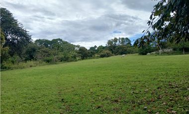 SAN JOSE / SAN CARLOS / 30000 M / COLINDA CON RIO / NEGOCIABLE AG