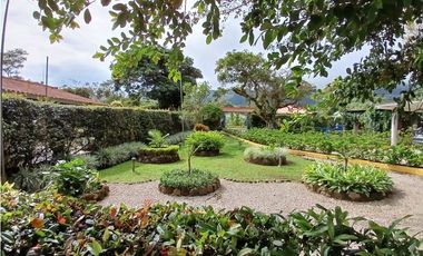 EL VALLE DE ANTON / 1600M / 3 HABITACION / 3 BAÑOS /  AMOBLADA AG