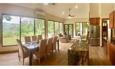 En venta propiedad en Altos de María -Chame