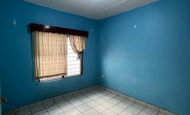 CASA DE UN SOLO PISO EN RENTA FRACCIONAMIENTO LA GLORIA