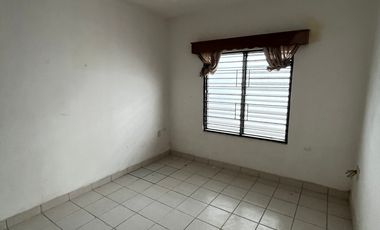 CASA DE UN SOLO PISO EN RENTA FRACCIONAMIENTO LA GLORIA